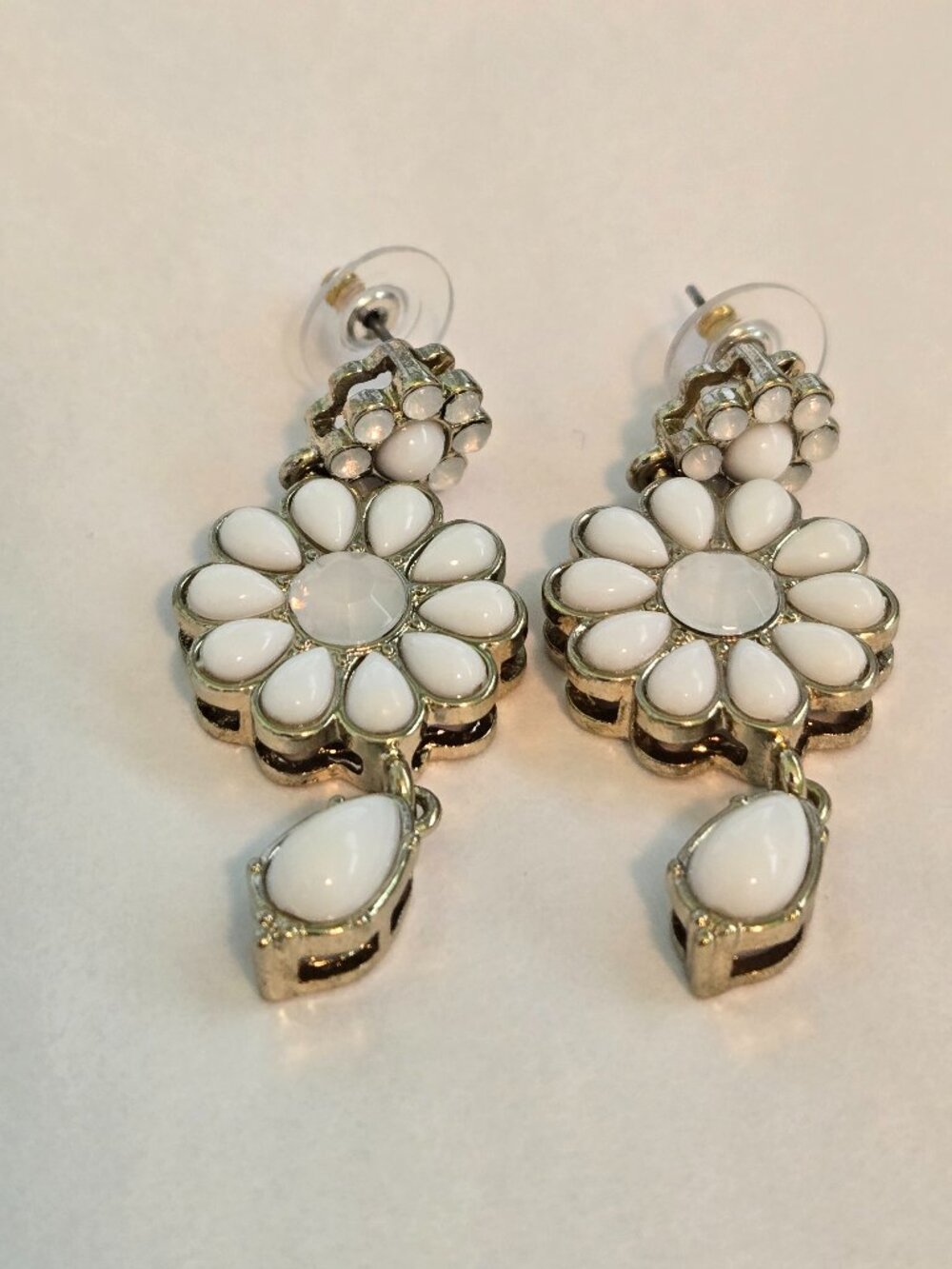 Banana Republic White Flower Power Earrings